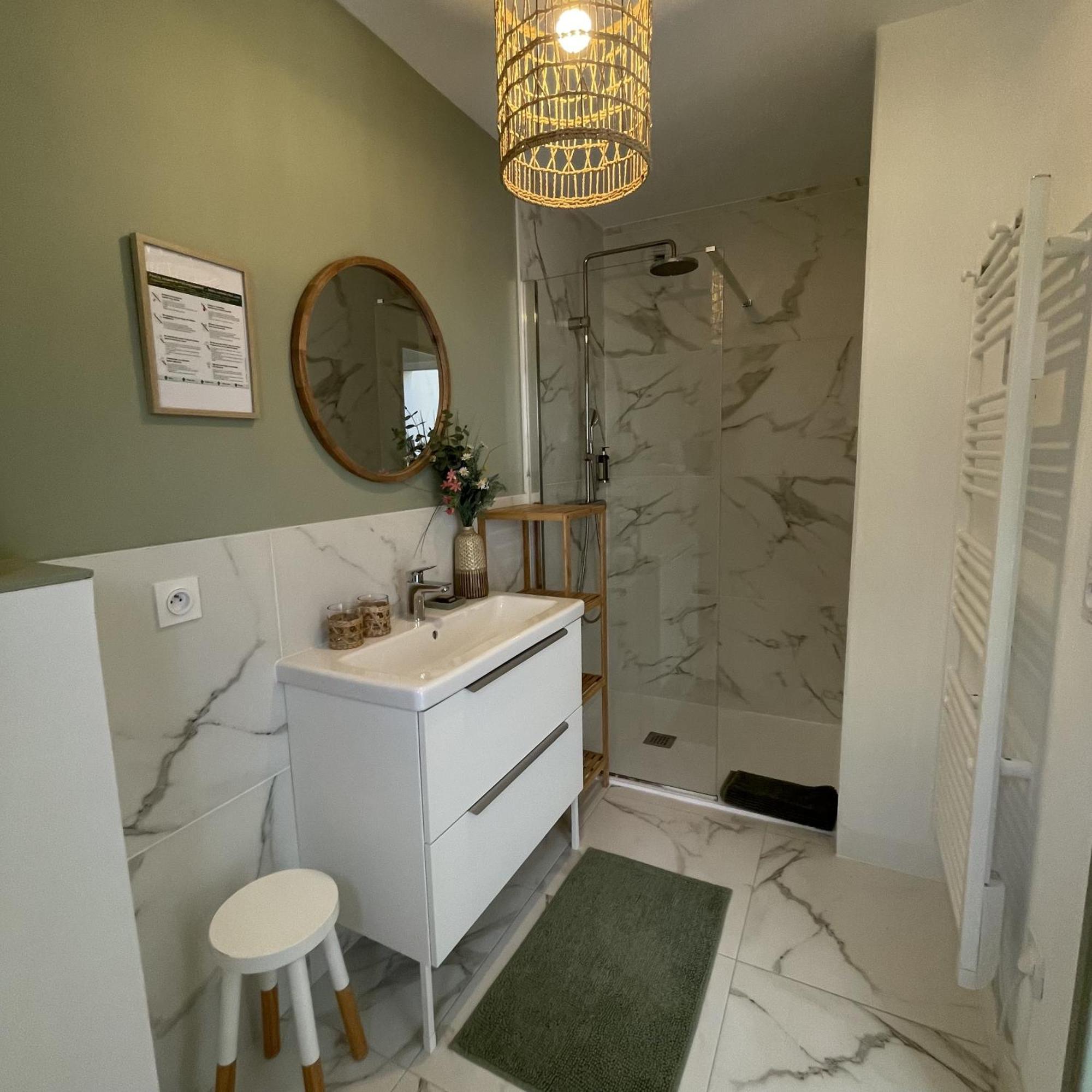 Le Clos Du Moulin 3, With Garden, 3 Bedroom (adults Only)