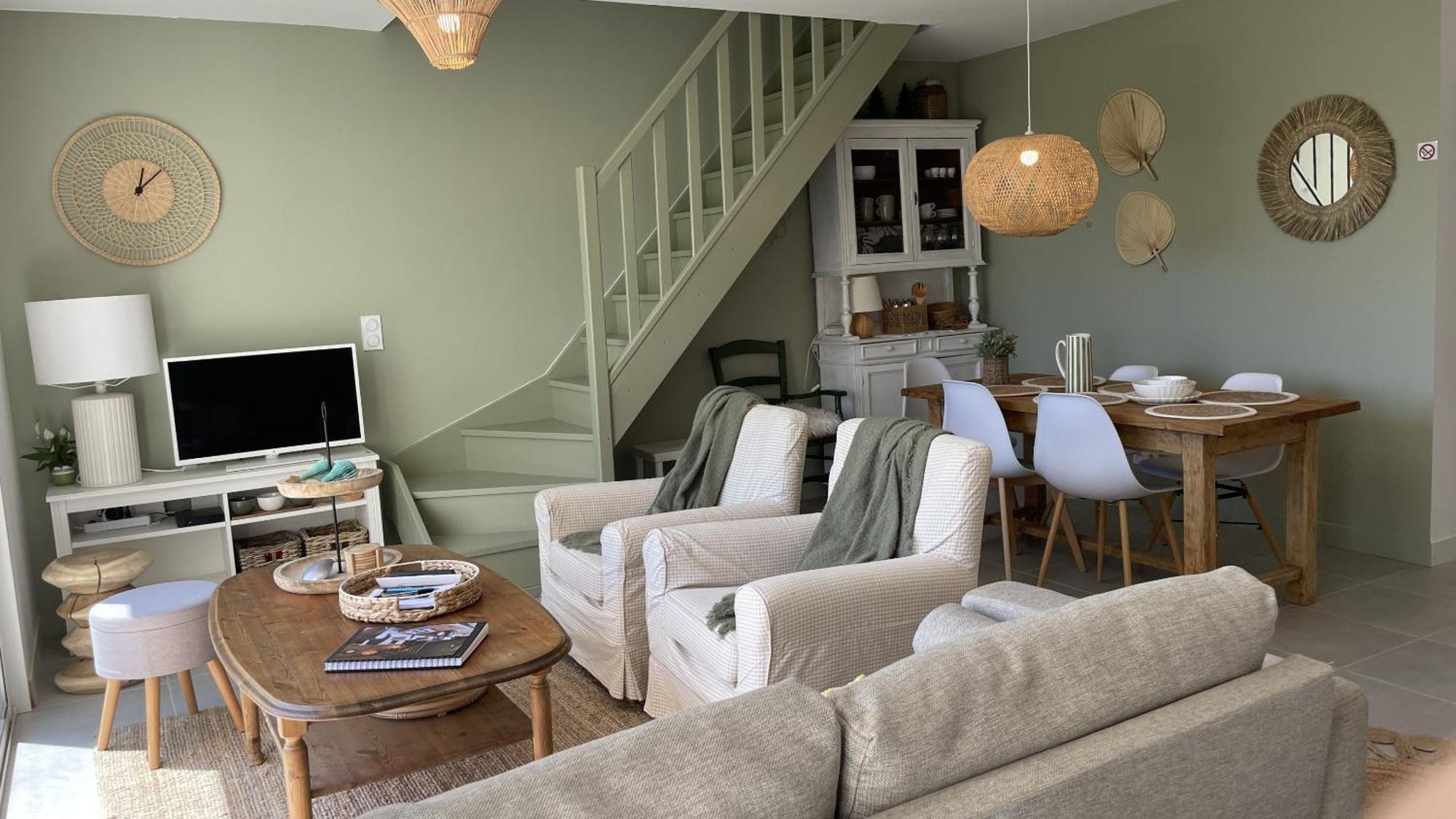 Le Clos Du Moulin 3, With Garden, 3 Bedroom (adults Only) *