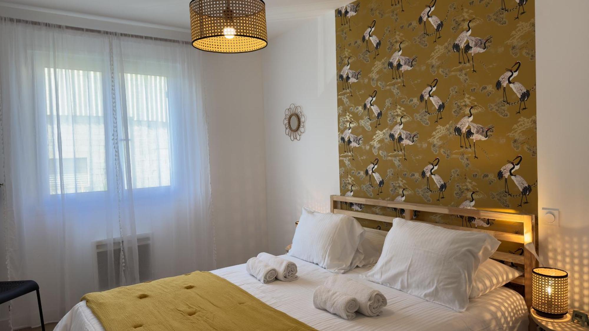 Le Clos Du Moulin 3, With Garden, 3 Bedroom (adults Only) *