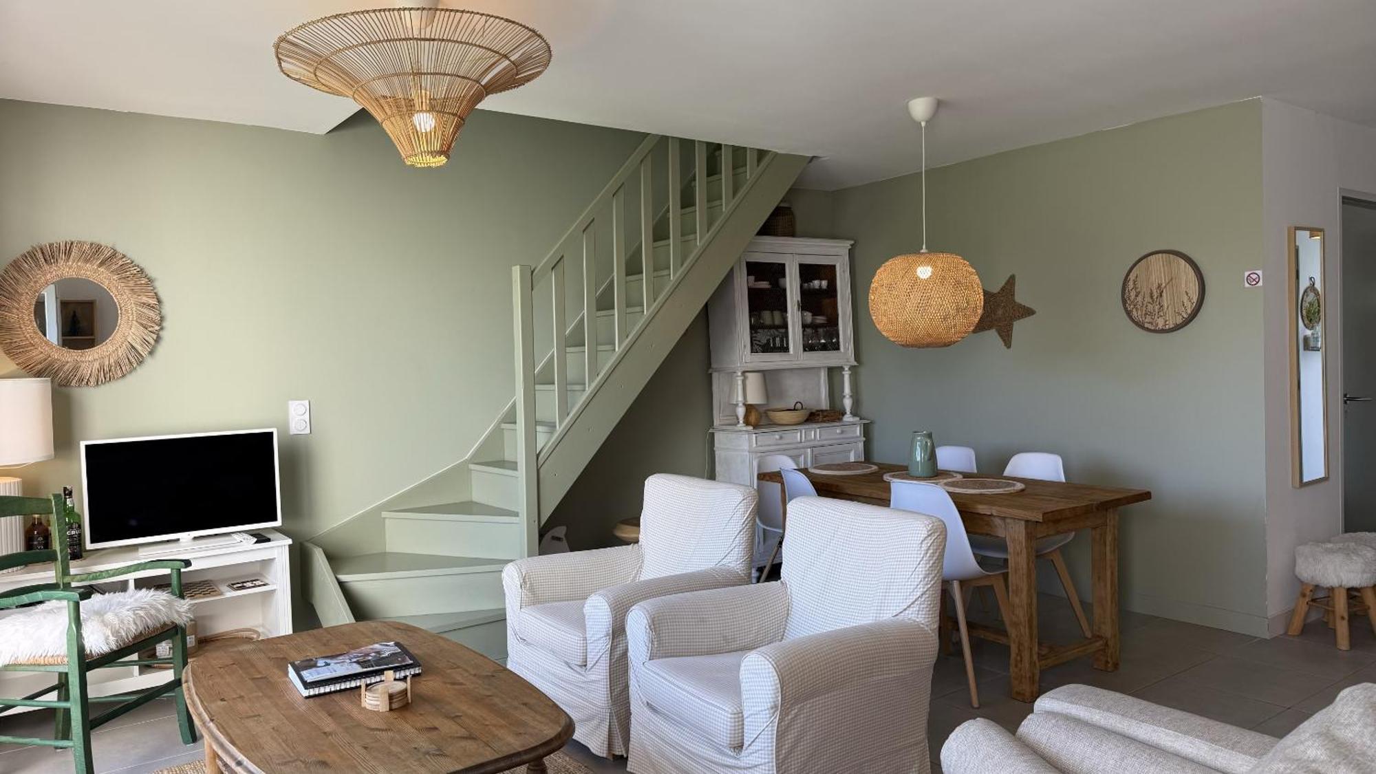 Le Clos Du Moulin 3, With Garden, 3 Bedroom (adults Only)
